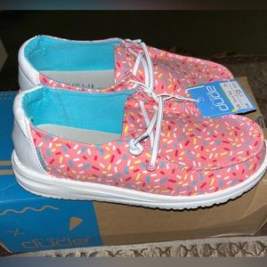 Hey Dude Wendy Youth Pink Sprinkles Shoes Size 3 (Y3) New